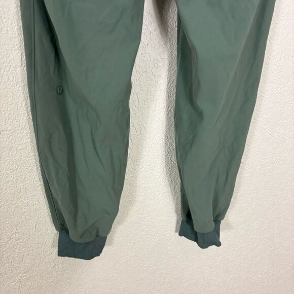 Lululemon Light Green On The Fly Joggers - Picture 6 of 6